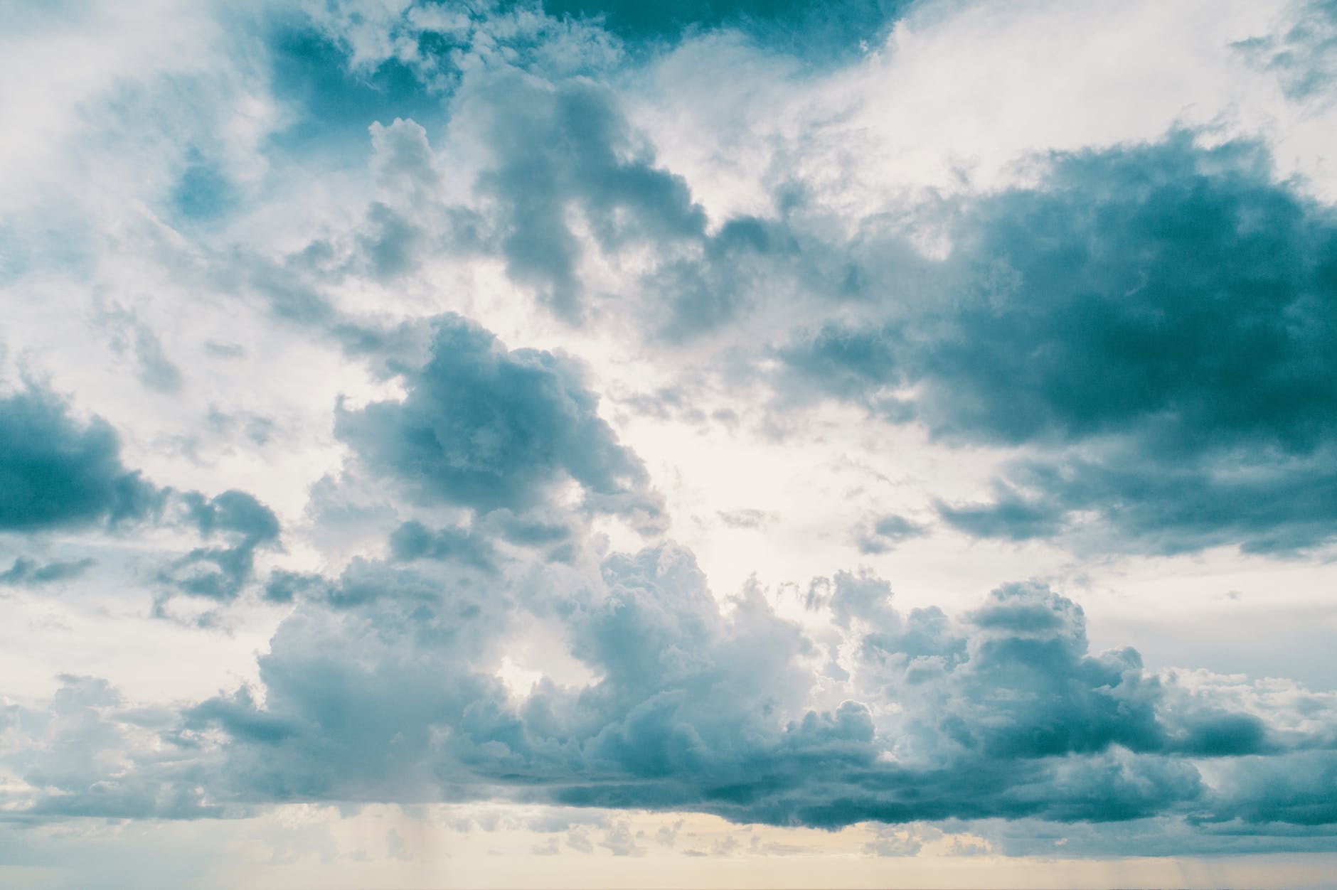 photo of nimbus clouds